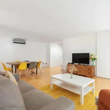 Kame House - Gym & Sauna Next To The * Ponta Delgada